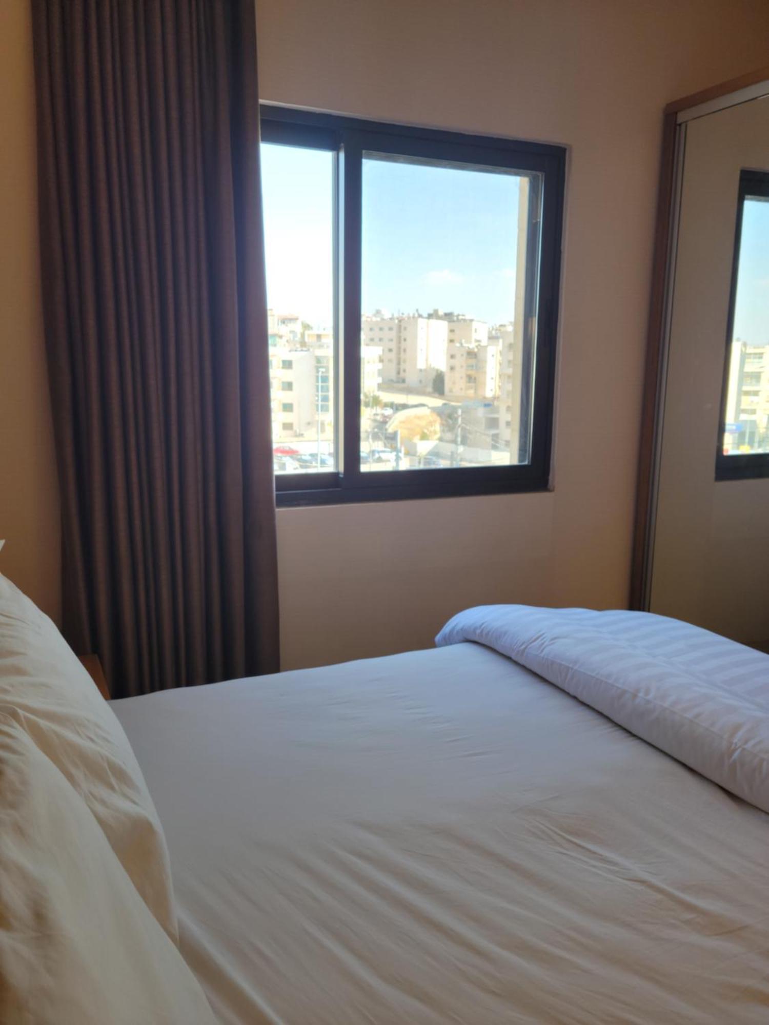 Big Ben Hotel Suites Amman Exterior photo