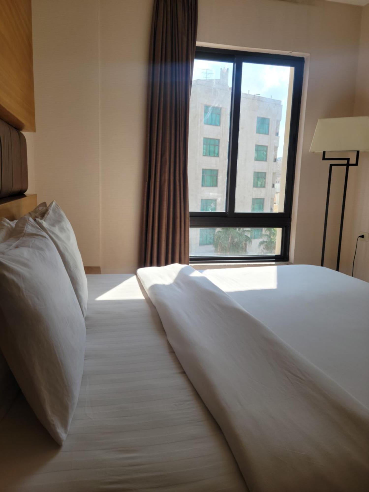 Big Ben Hotel Suites Amman Exterior photo