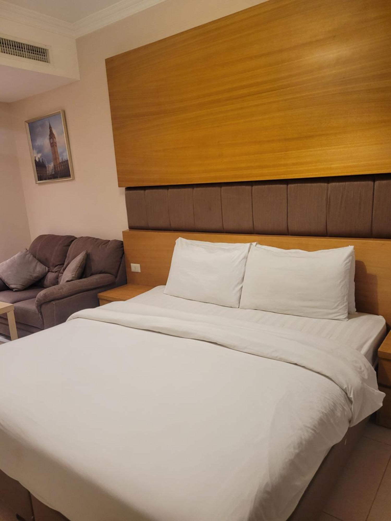 Big Ben Hotel Suites Amman Exterior photo