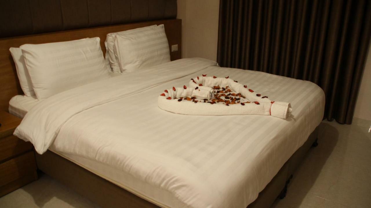 Big Ben Hotel Suites Amman Exterior photo